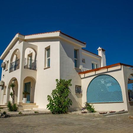 Villa Llamedos, North Cyprus, Karsiyaka Vasilia 外观 照片